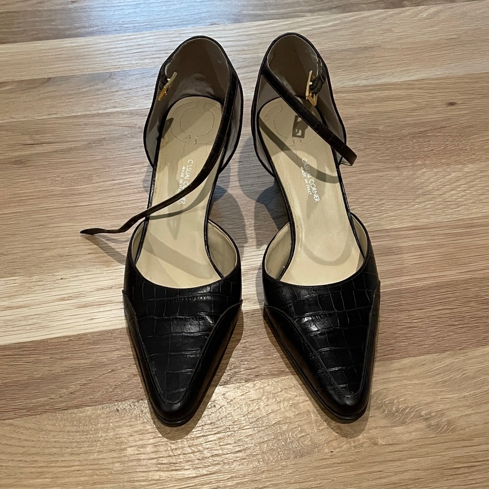 Casual Corner Brown Textured Heels